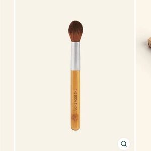 The Body Shop Makeup Brush